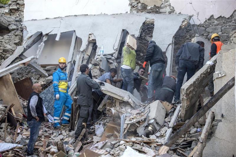 Dodental aardbeving Italië stijgt tot 247