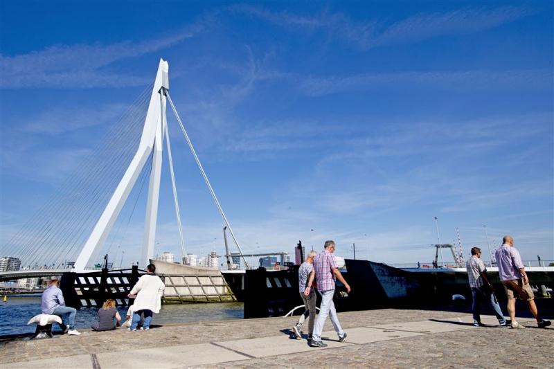 Buitenlandse toeristen stromen naar Rotterdam