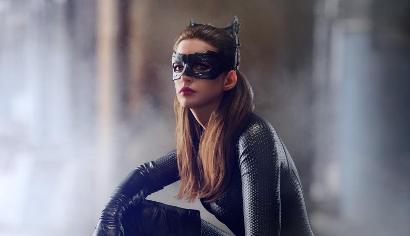 Anne Hathaway als Selina Kyle/Catwoman