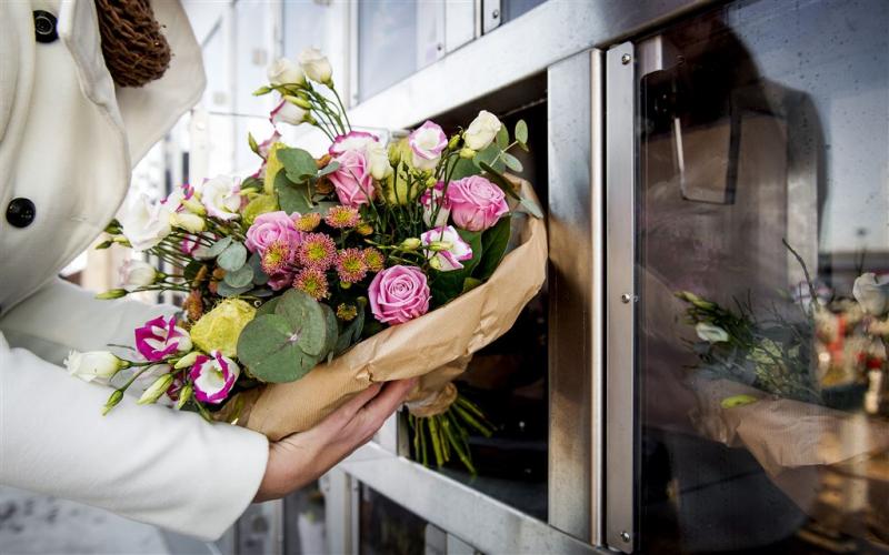 Nederlanders kopen vaker bloemetje