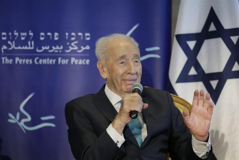 Premier Rutte naar begrafenis Peres