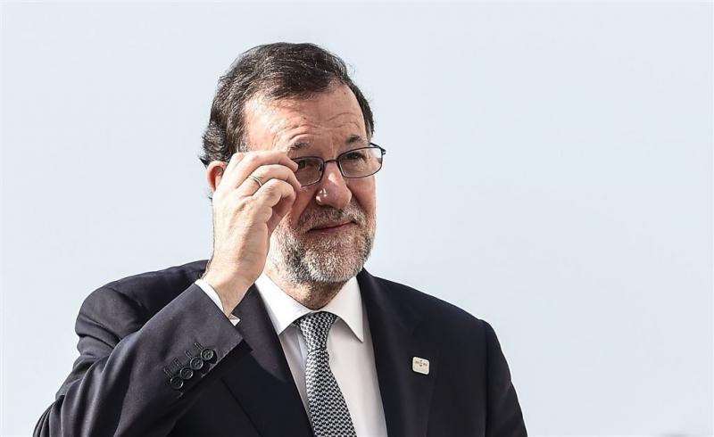 Muitende socialisten willen Rajoy kans gunnen