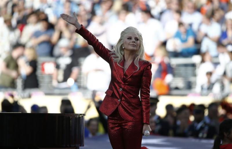 Lady Gaga treedt op tijdens Super Bowl