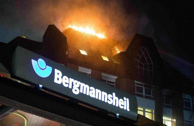 Twee doden bij grote brand in Duits ziekenhuis