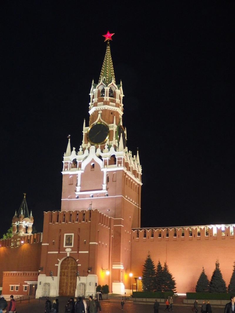 Blind_Guardian is op reis in Rusland geweest en maakte voor ons een reportage. Vandaag deel 2: Spasskaya toren bij het Kremlin (Foto: Blind_Guardian)