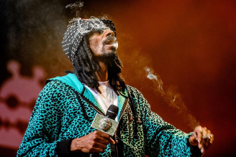 Snoop Dogg spreekt jonge rappers moed in