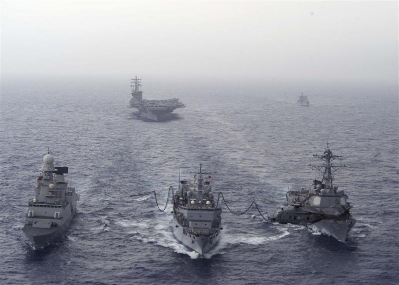 Marineschip VS bestookt vanuit Jemen