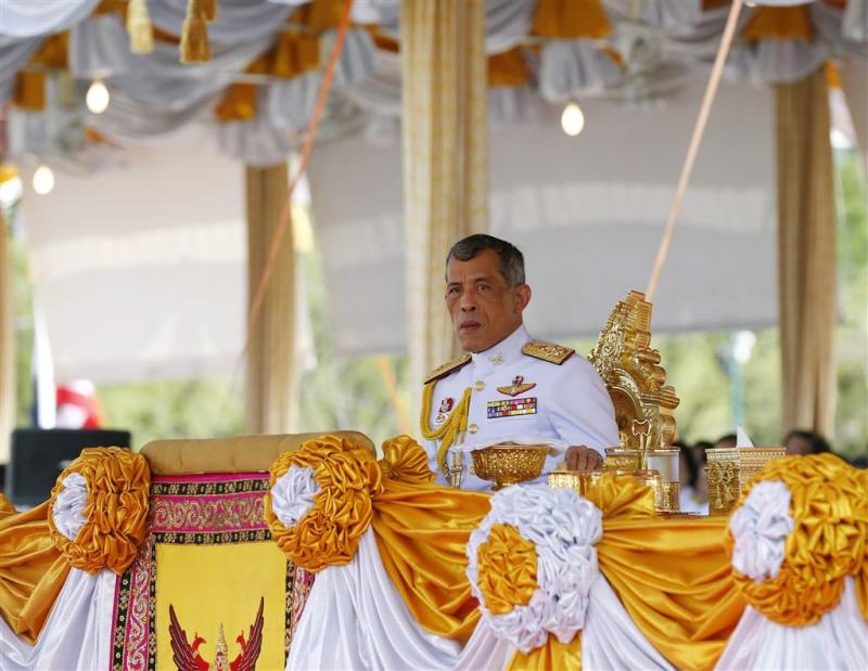 Thaise prins wil pas over jaar koning worden