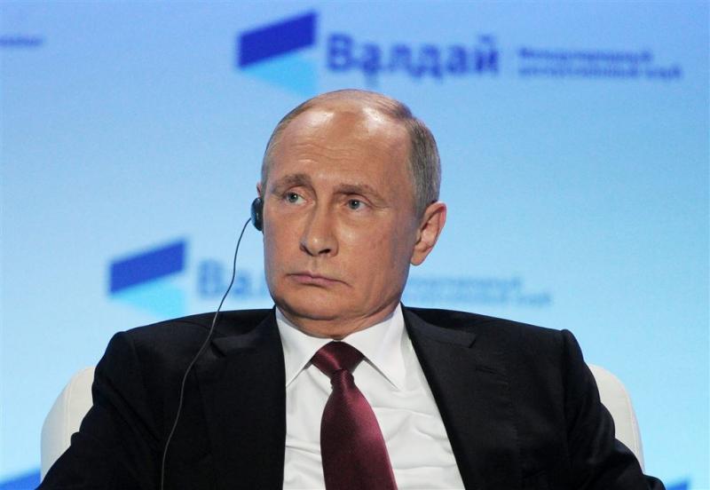 Poetin ontkent bemoeienis met verkiezingen VS