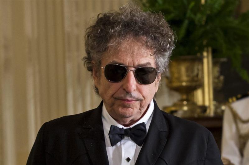 Bob Dylan vindt Nobelprijs grote eer