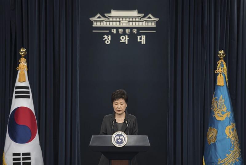 President Zuid-Korea diep door het stof