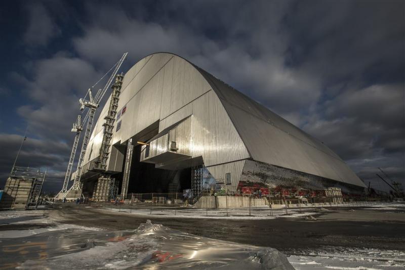 Nieuw omhulsel kerncentrale Tsjernobyl klaar