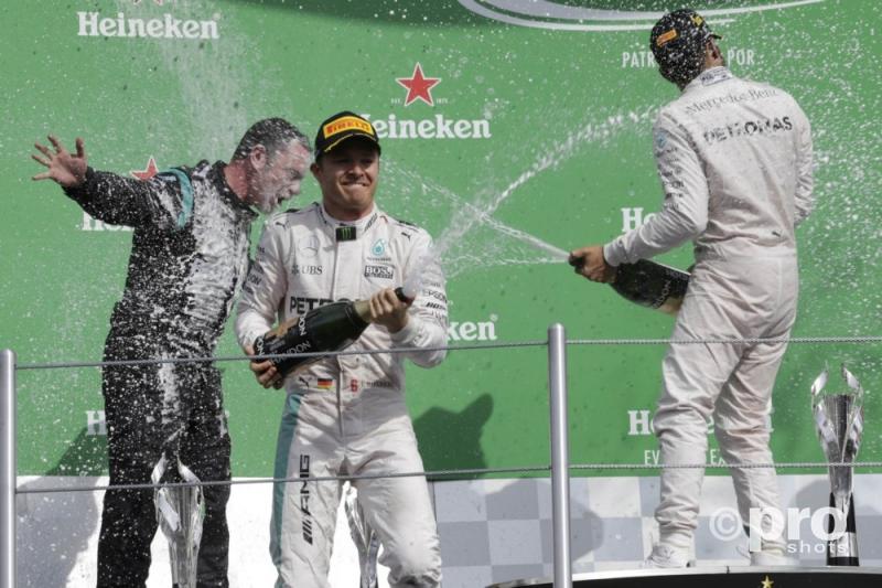 Mercedes-kopstuk Lowe: "Slotfase was voor ons erg spannend" (ProShots/Action Images)