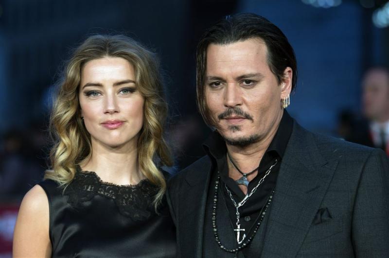 'Johnny Depp traineert afhandeling scheiding'