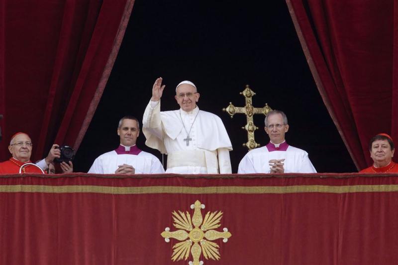 Paus roept op tot wereldwijde vrede