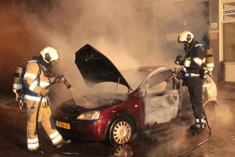Politie Utrecht pakt verdachten autobranden op