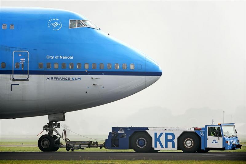 KLM-Boeing keert terug om technisch probleem