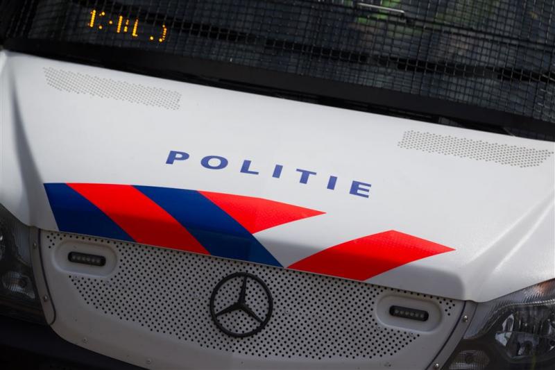 Politie Rotterdam zoekt ontsnapte gevangene