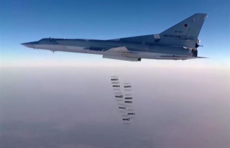 Rusland bombardeert IS-doelen in Oost-Syrië