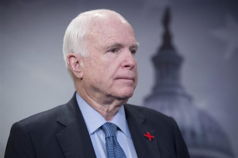 McCain waarschuwt Trump over Rusland
