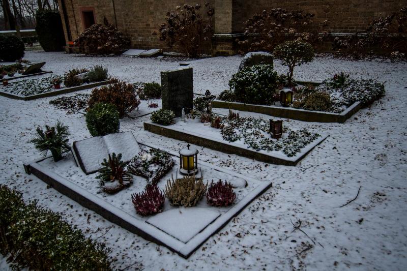 Begraafplaats van Hoog Elten met sneeuw (Foto: ToT)