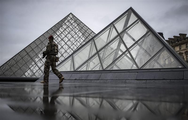 Louvre weer open