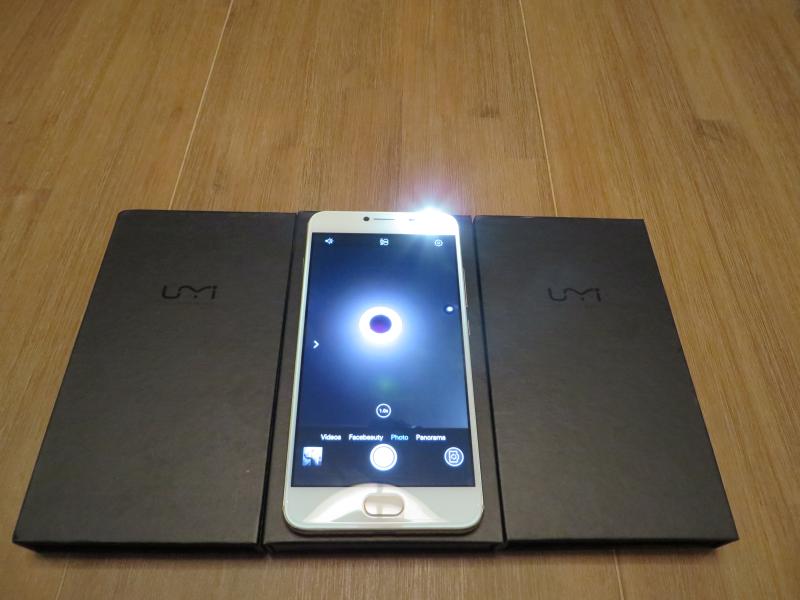 UMI Z preview front led