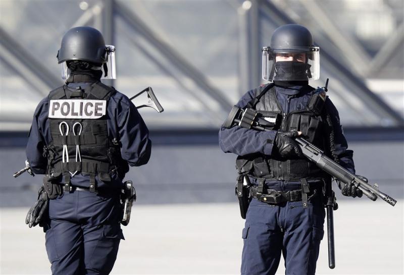 Politie verijdelt zelfmoordaanslag in Parijs