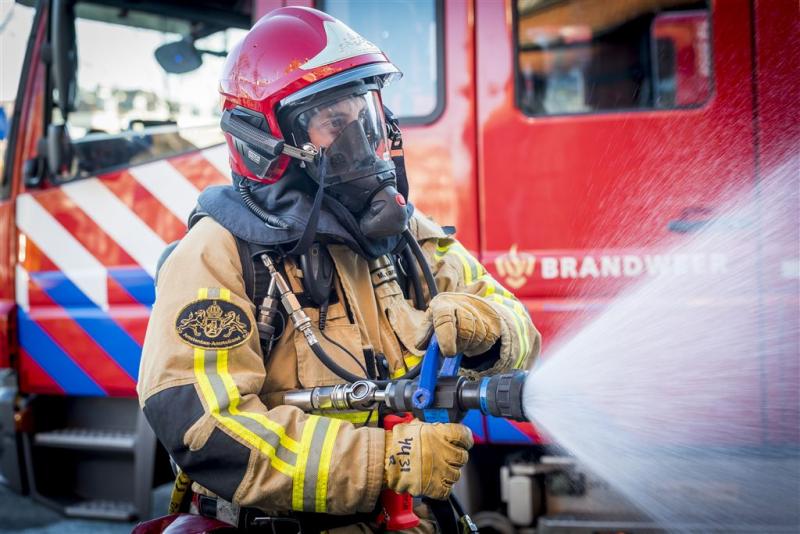 Vrouw vrijuit voor fatale brand Emmen