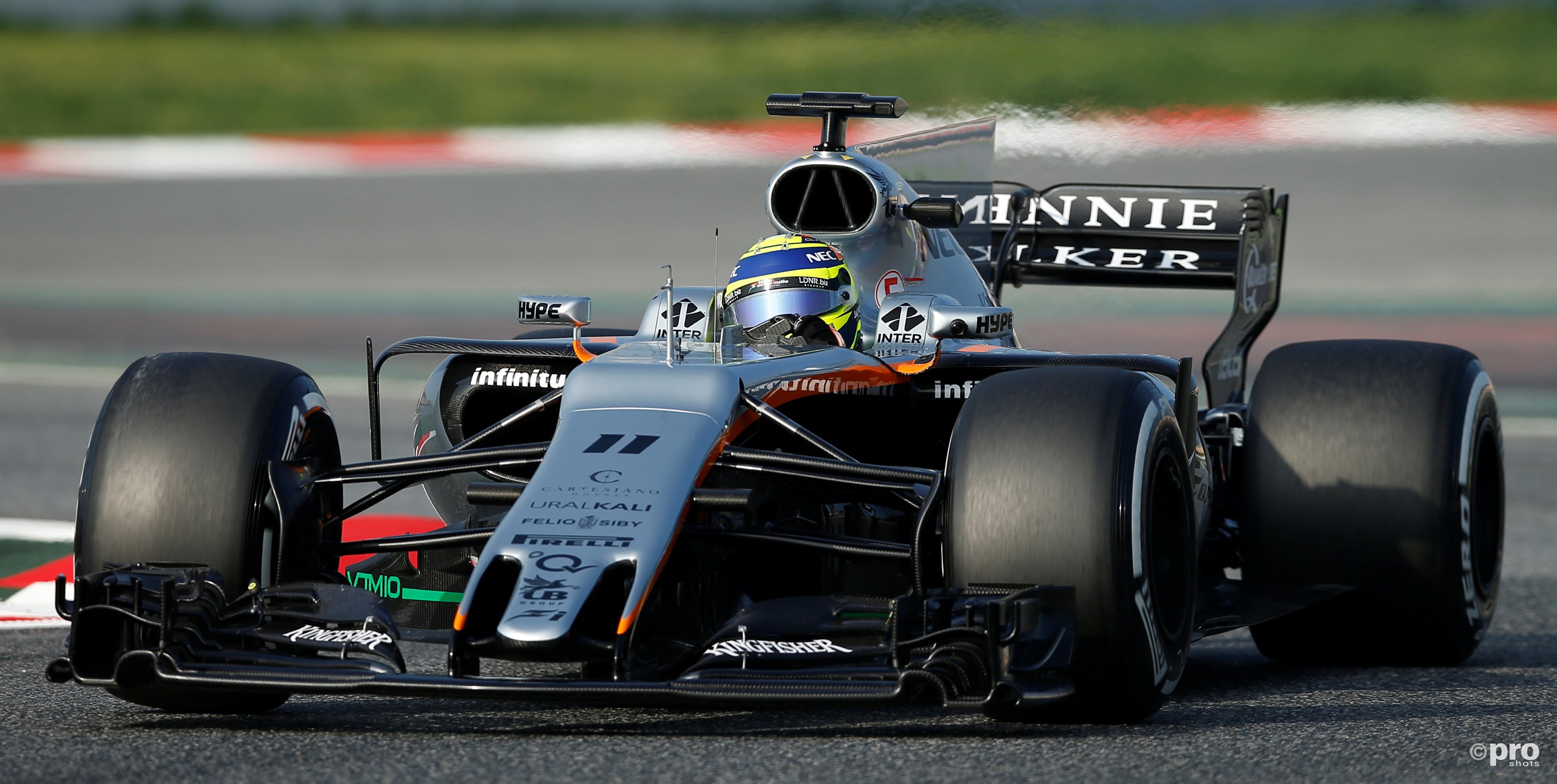 Rijdt Sergio Perez binnenkort in een knalroze Force India? (Pro Shots/Action Images)