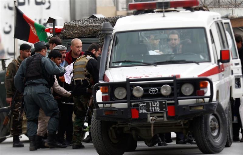 Tientallen doden door aanval ziekenhuis Kabul