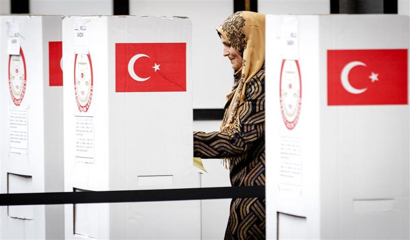 Drukke laatste dag Turks referendum