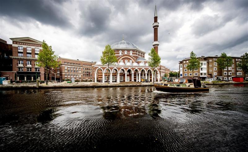 'Steeds meer invloed salafisten in Amsterdam'
