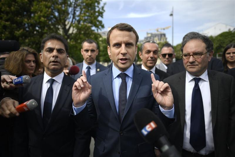 Macron verwijt Le Pen haatzaaien
