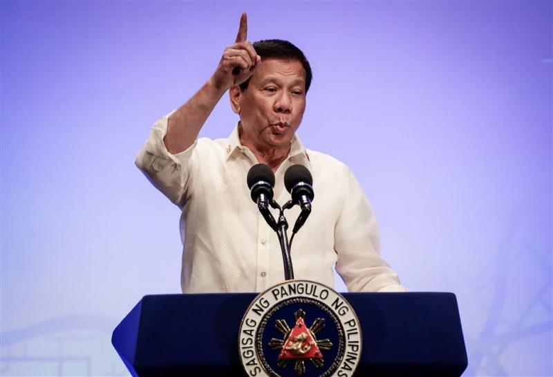 Trump nodigt Duterte uit op Witte Huis