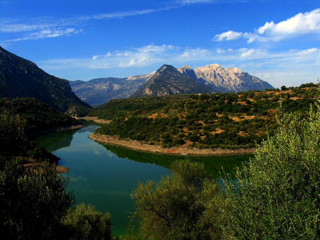 Het Lago del Cedrino (Foto: Panoramio)