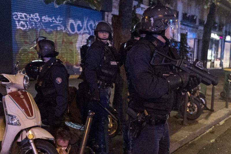 141 mensen opgepakt bij demonstratie Parijs