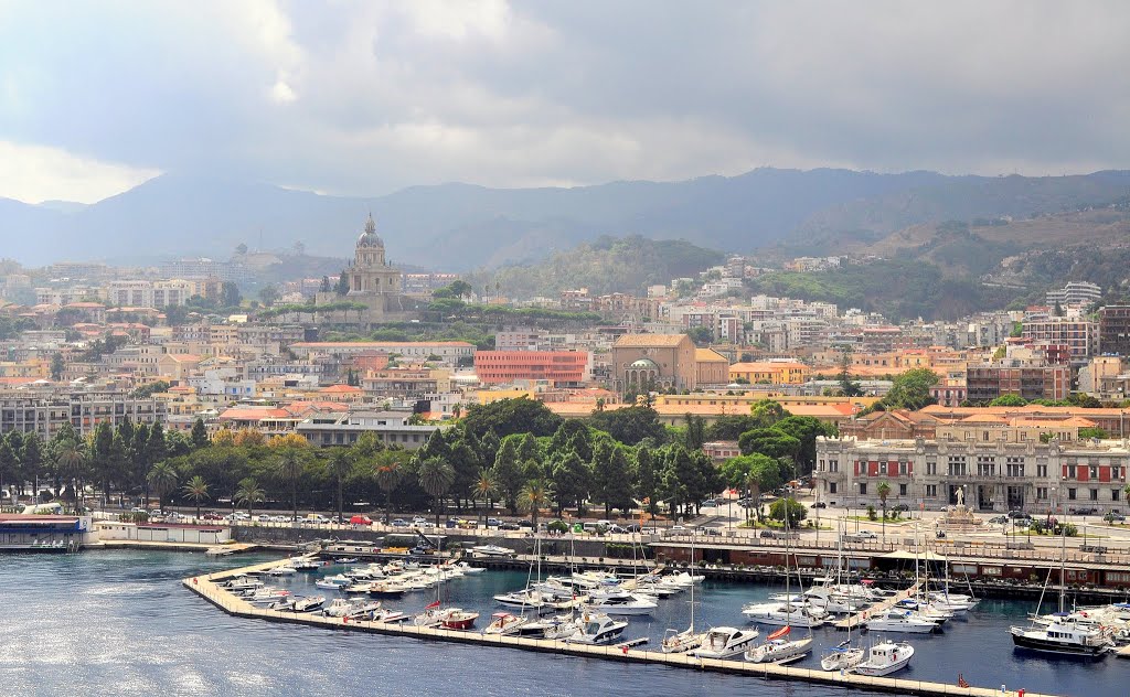 Messina, de finishplaats van vandaag (Foto: Panoramio)