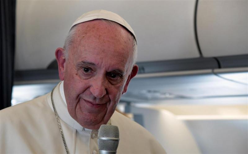 Paus: ik zal eerlijk zijn tegen Trump