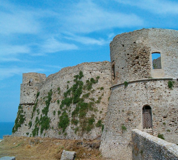 Het Aragonees kasteel in Ortona (Foto: WikiCommons)