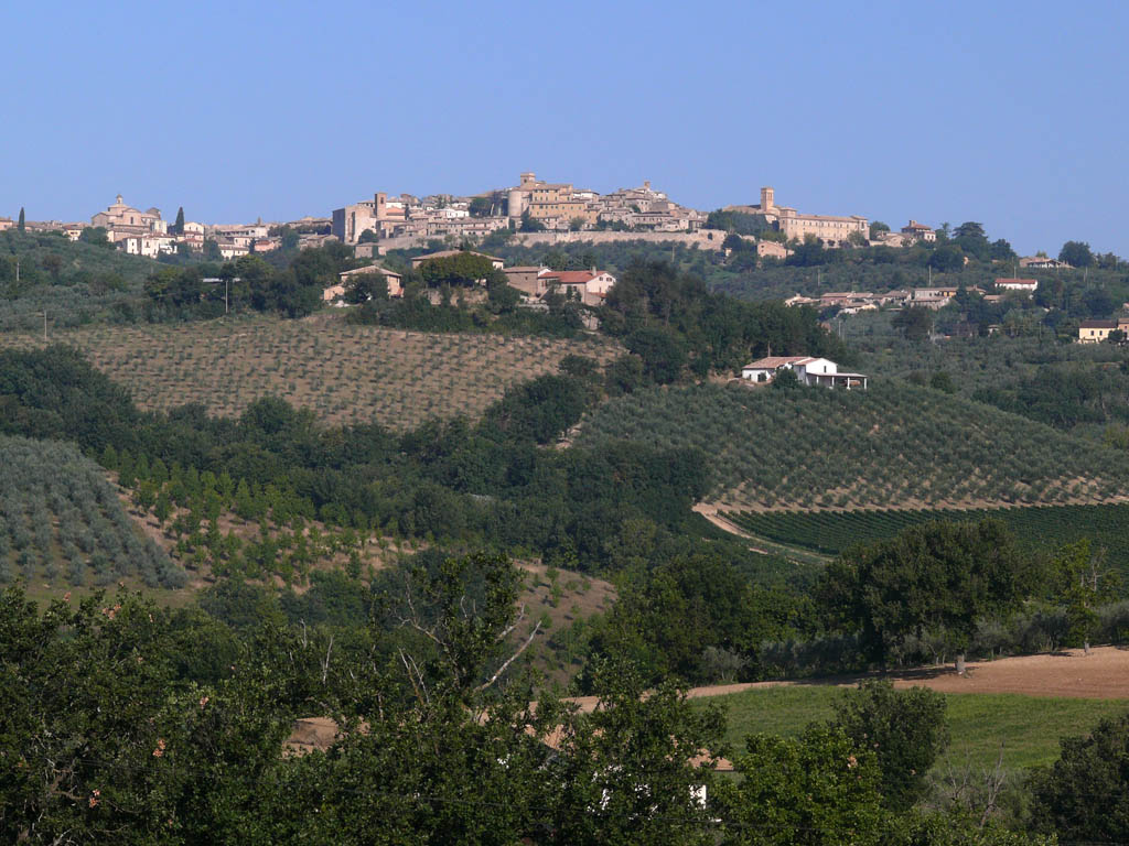 Montefalco en omgeving (Foto: WikiCommons)