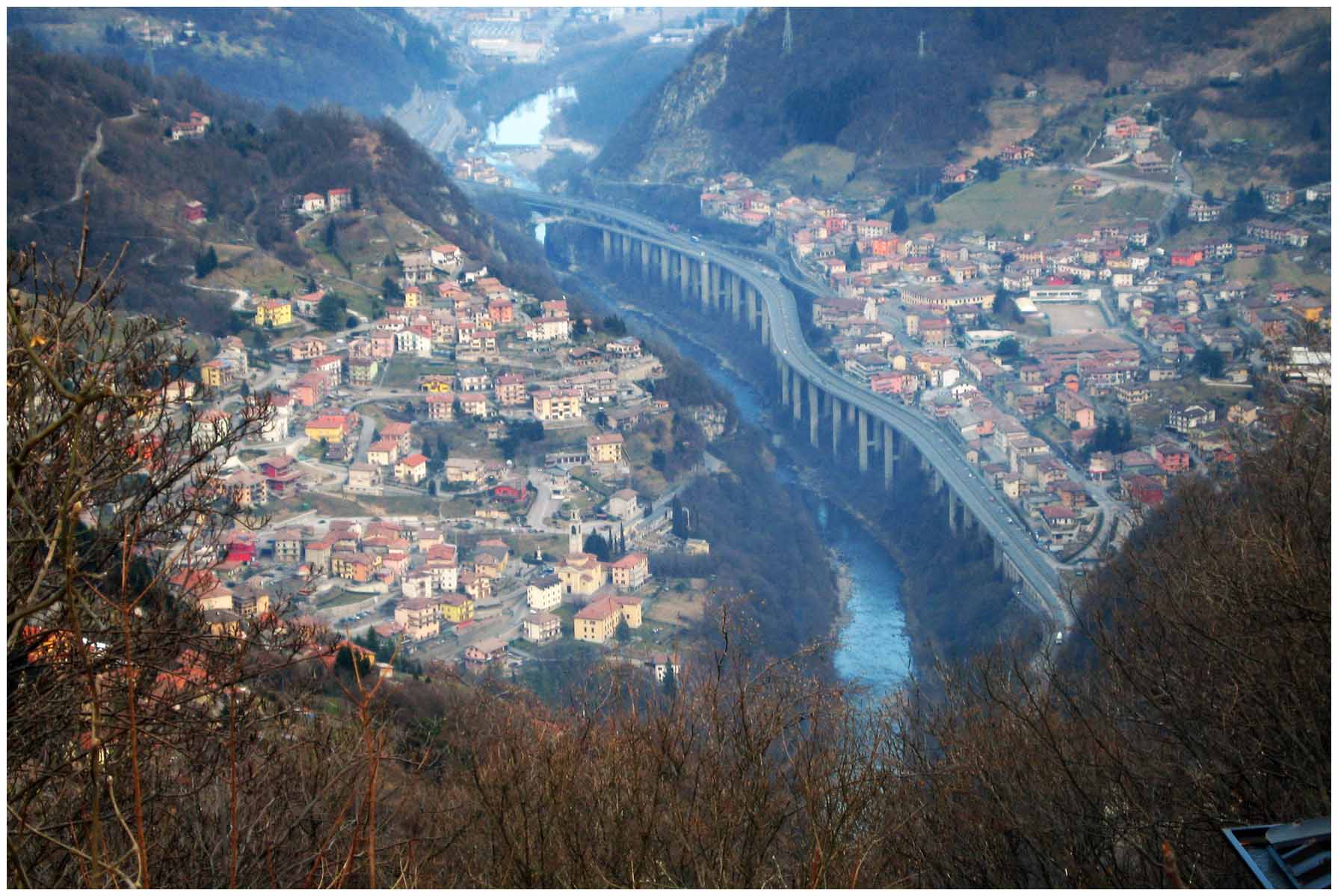 Een blik op Sedrina (Foto: Panoramio) Een blik op Sedrina (Foto: Panoramio)