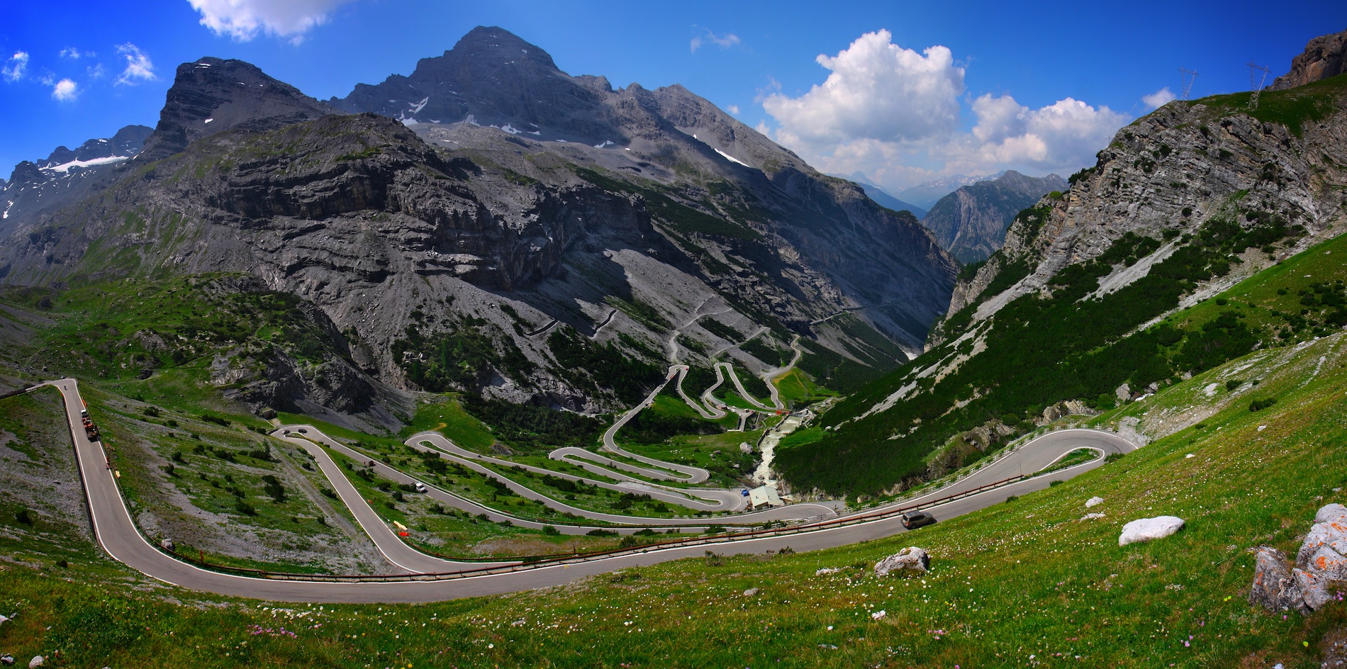 De afdaling van de Stelvio (Foto: Panoramio)