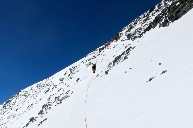 4 dode alpinisten gevonden op Mount Everest