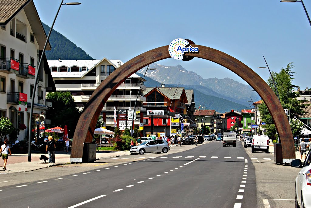 We rijden door Aprica (Foto: Panoramio)