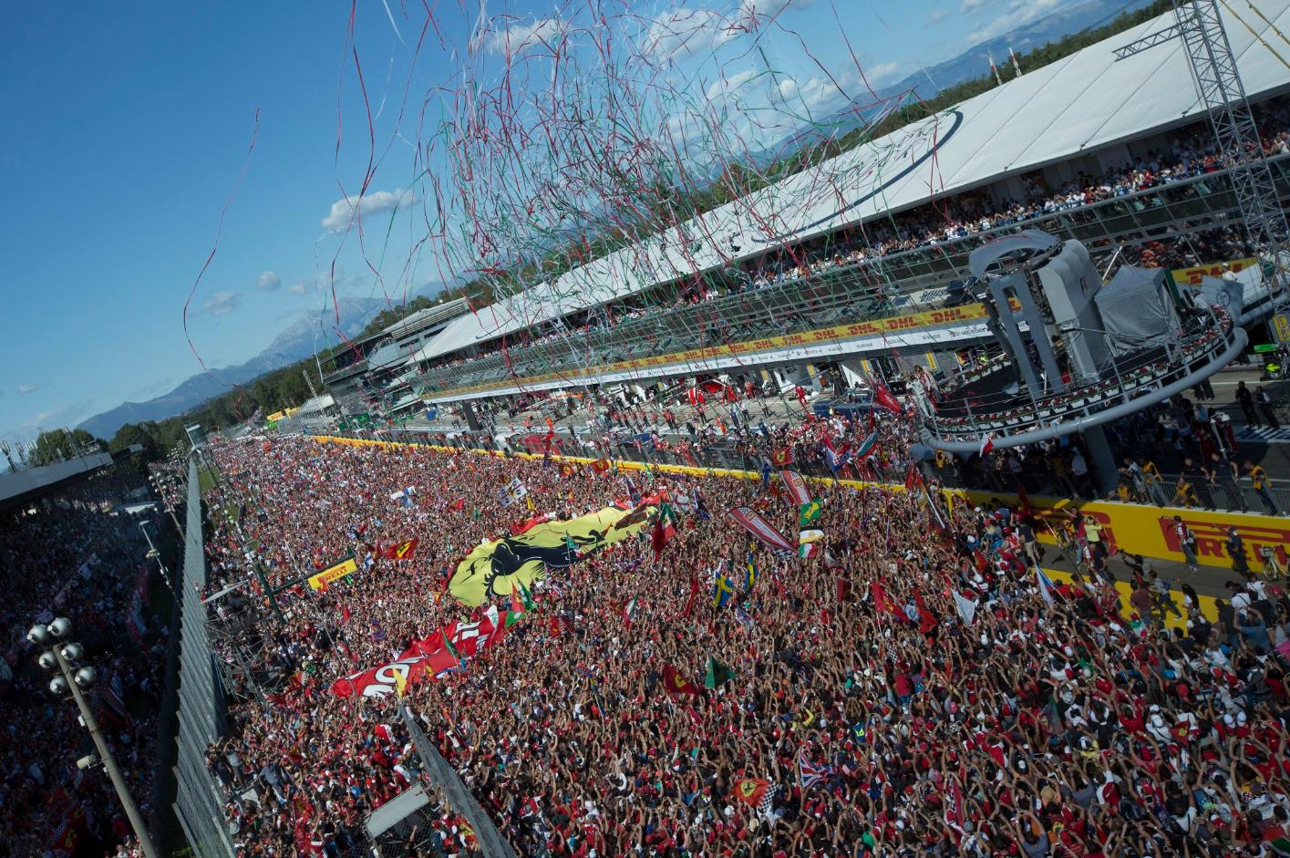Volle bak na de Italiaanse Grand Prix in Monza (Foto: WikiCommons) Volle bak na de Italiaanse Grand Prix in Monza (Foto: WikiCommons)