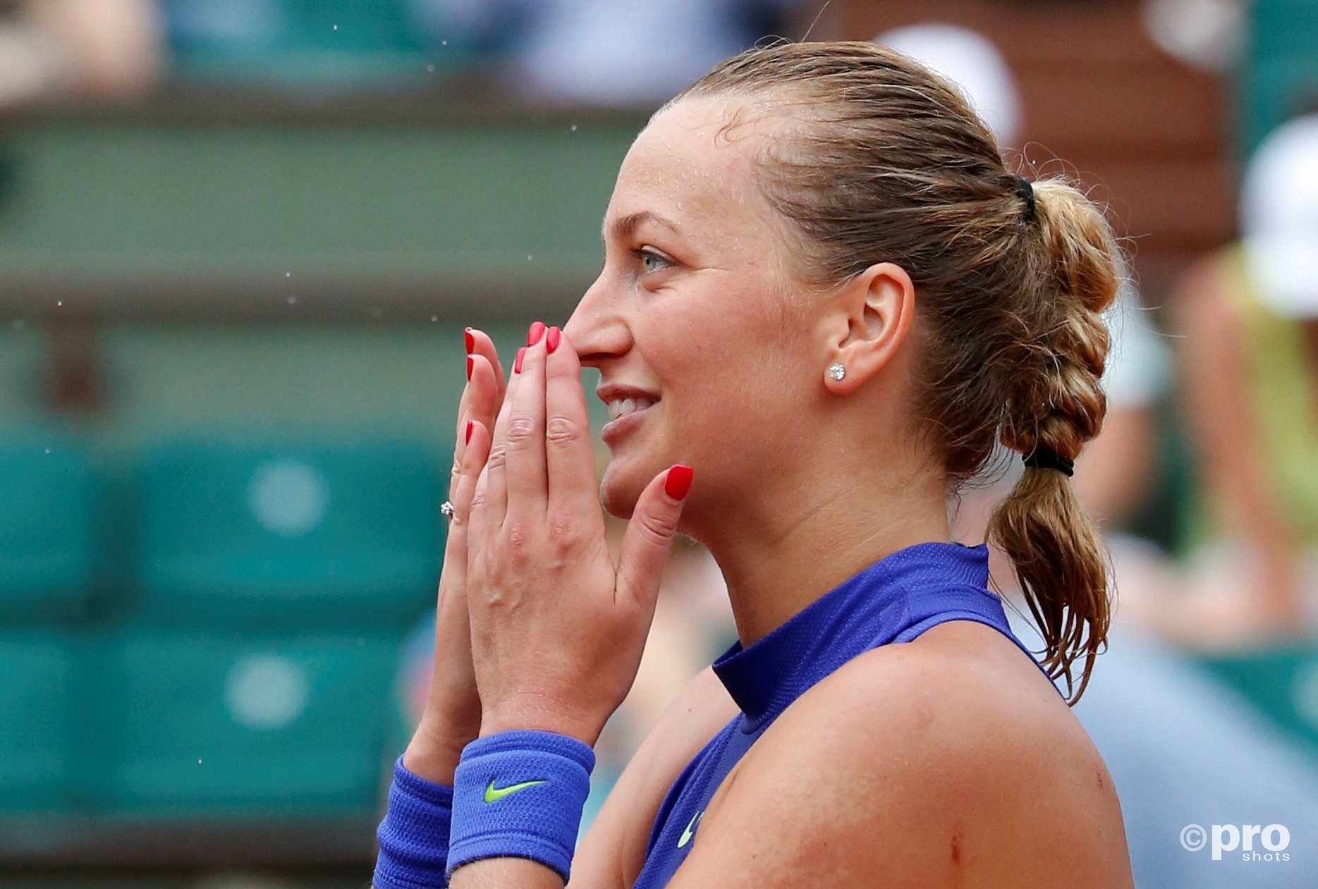 Kvitova blij met zege in Parijs. (PRO SHOTS/Action Images)