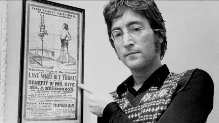 John Lennon met de circusposter