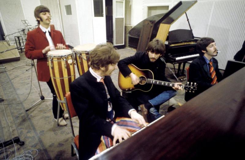 The Beatles bij de opname van A Day In The Life 2