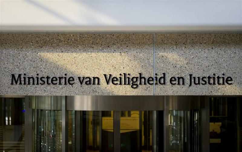 Topambtenaar:ministerie V & J niet opsplitsen